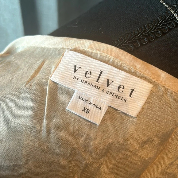 Cream Velvet By Graham & Spencer Tank - Picture 4 of 5